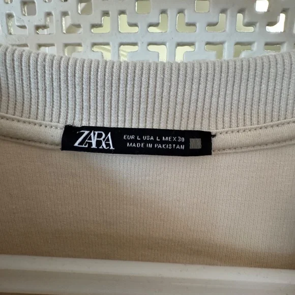 Zara soft and cozy sweatshirt - Picture 3 of 9